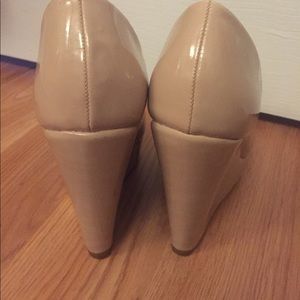 Steve Madden | Shoes | Steve Madden Nude Wedges | Poshmark